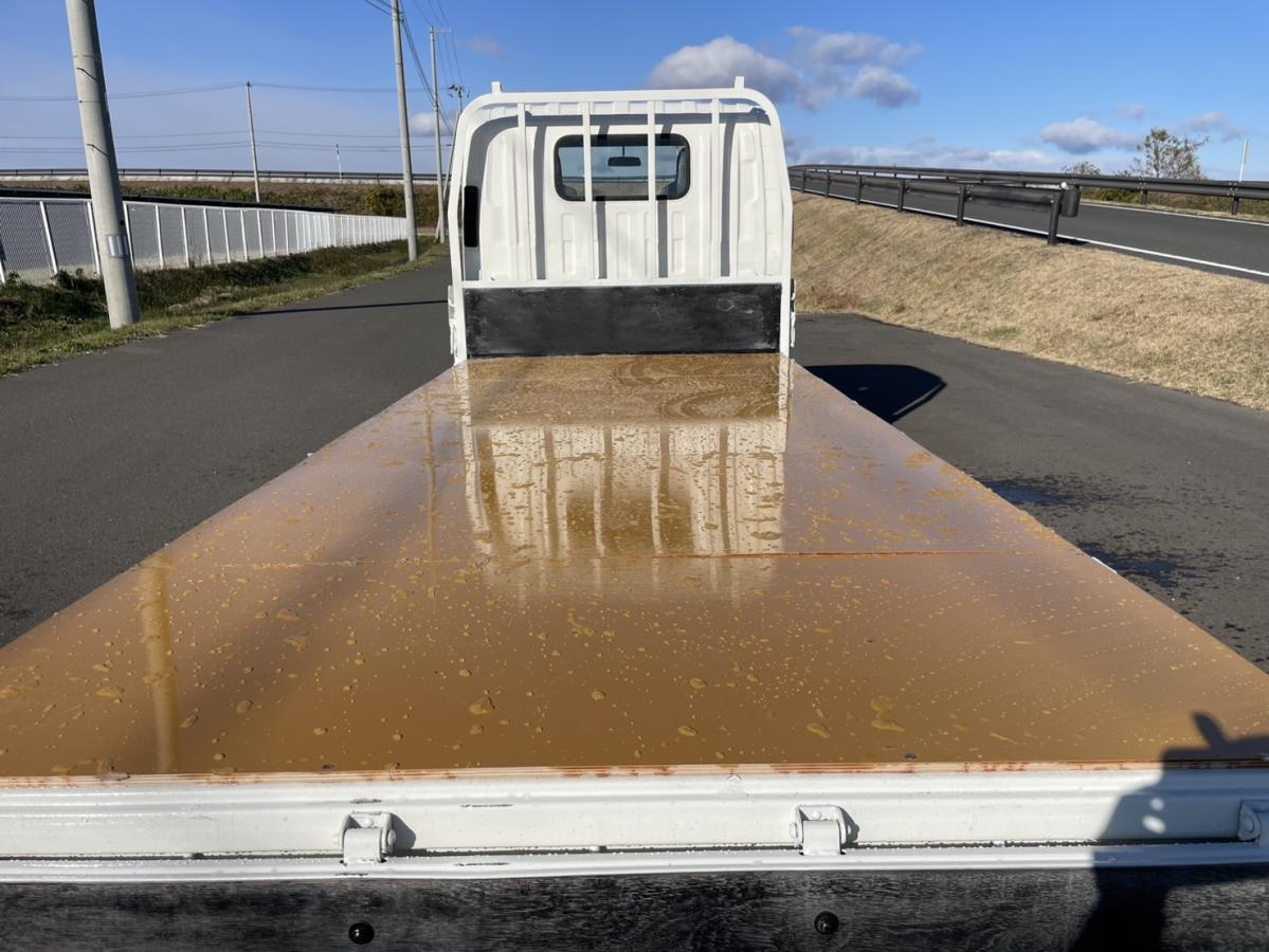 平成19年エルフロング平ボディー8万km準中型総重量5t未満|中古トラックの販売・買取・査定のアイナビ