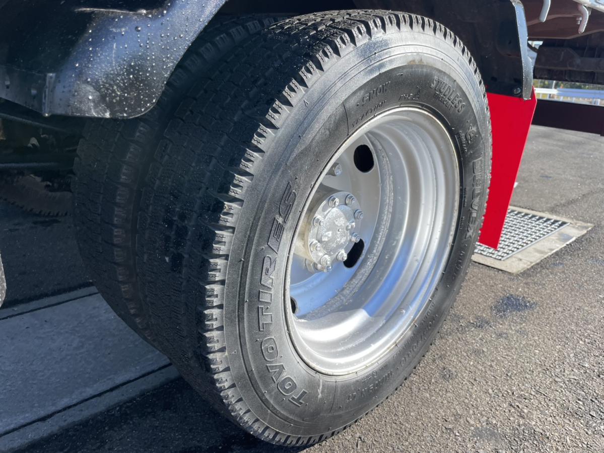 平成19年エルフロング平ボディー8万km準中型総重量5t未満|中古トラックの販売・買取・査定のアイナビ