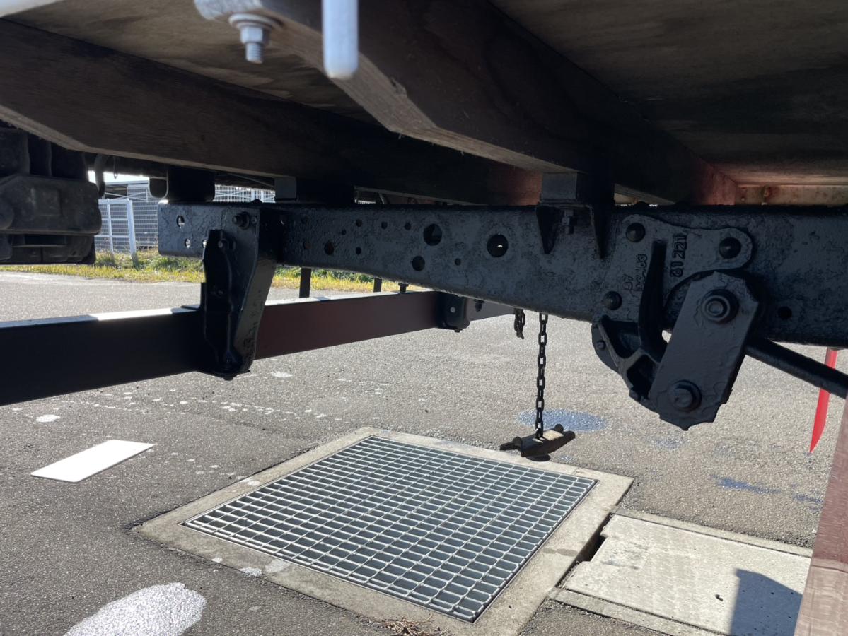 平成19年エルフロング平ボディー8万km準中型総重量5t未満|中古トラックの販売・買取・査定のアイナビ