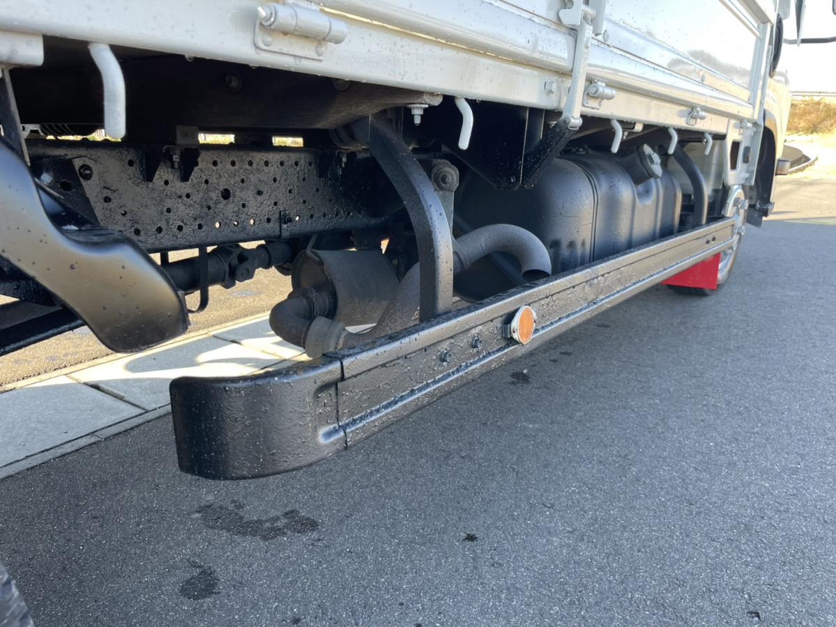 平成19年エルフロング平ボディー8万km準中型総重量5t未満|中古トラックの販売・買取・査定のアイナビ