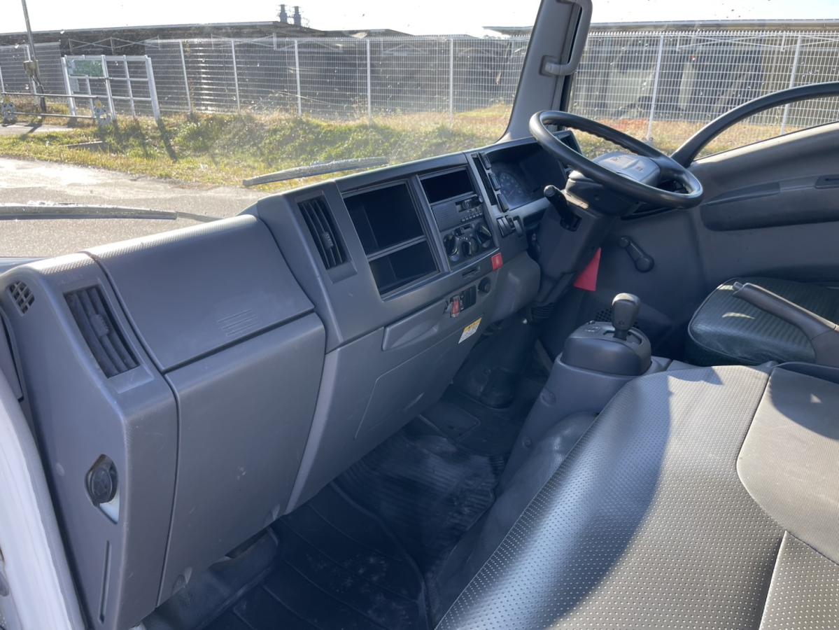 平成19年エルフロング平ボディー8万km準中型総重量5t未満|中古トラックの販売・買取・査定のアイナビ