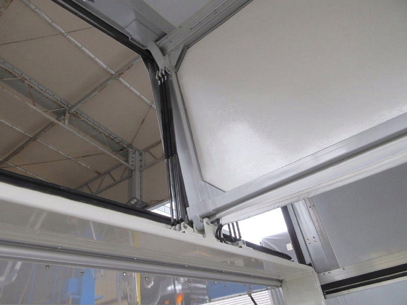 ★ウイング式キャリアカー★積載2500kg★極東フラトップ★|中古トラックの販売・買取・査定のアイナビ