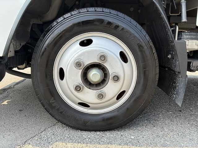 いすゞ 平ボディ|中古トラックの販売・買取・査定のアイナビ