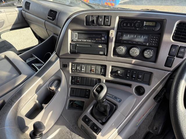 UDトラックス 乗用車 クオン|中古トラックの販売・買取・査定のアイナビ