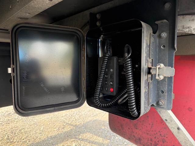 UDトラックス 乗用車 クオン|中古トラックの販売・買取・査定のアイナビ