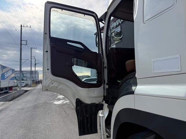 日野 プロフィア|中古トラックの販売・買取・査定のアイナビ