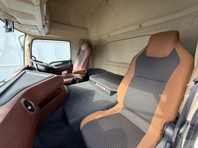 日野 プロフィア|中古トラックの販売・買取・査定のアイナビ