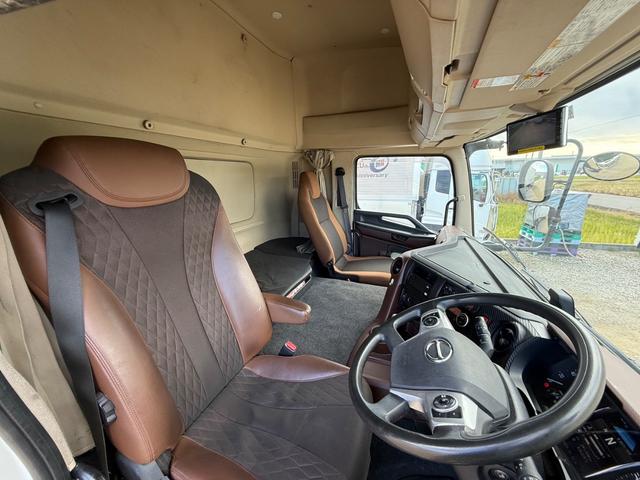 日野 プロフィア|中古トラックの販売・買取・査定のアイナビ