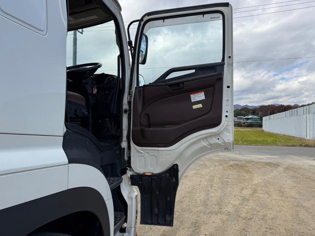 日野 プロフィア|中古トラックの販売・買取・査定のアイナビ