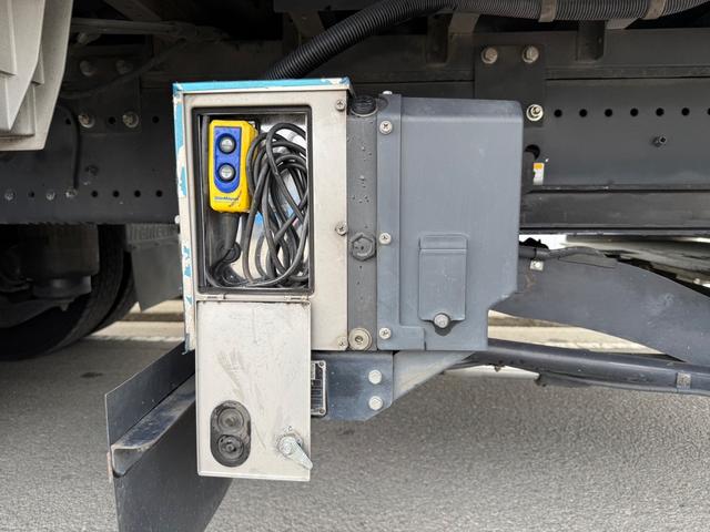 日野 プロフィア|中古トラックの販売・買取・査定のアイナビ