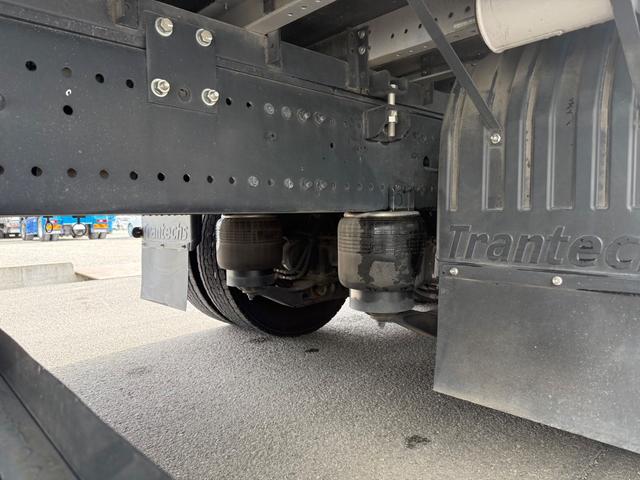 日野 プロフィア|中古トラックの販売・買取・査定のアイナビ