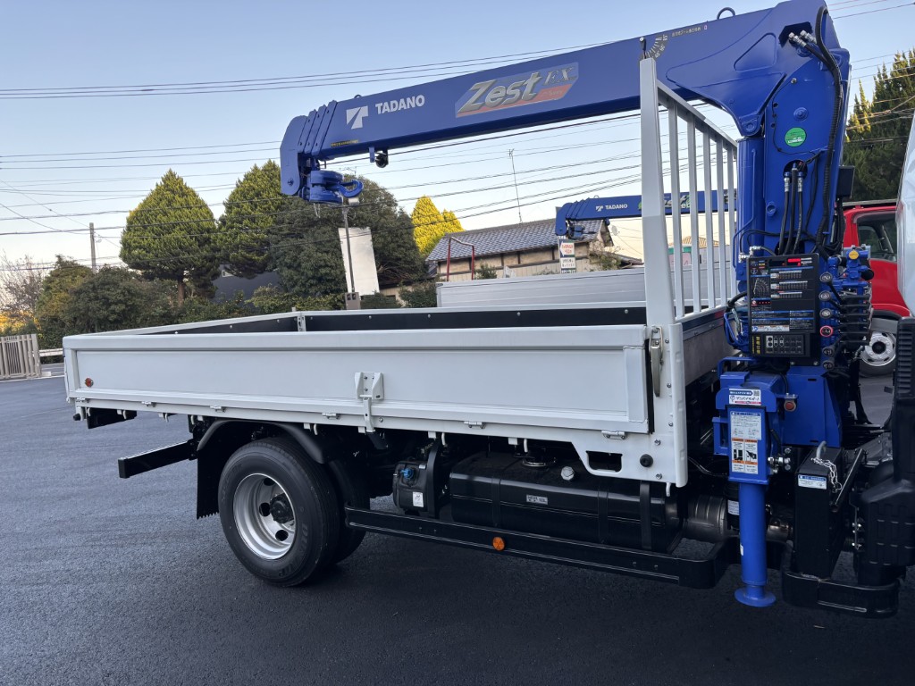 ワイドロング2.9t吊4段タダノラジコン未使用|中古トラックの販売・買取・査定のアイナビ