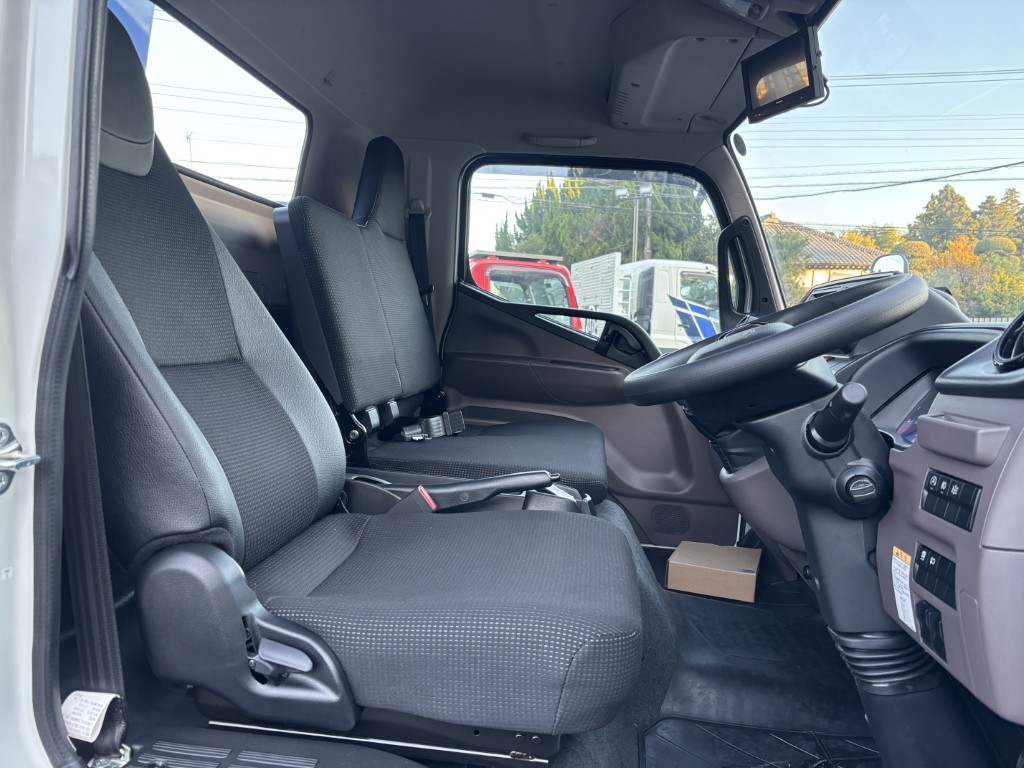 ワイドロング2.9t吊4段タダノラジコン未使用|中古トラックの販売・買取・査定のアイナビ