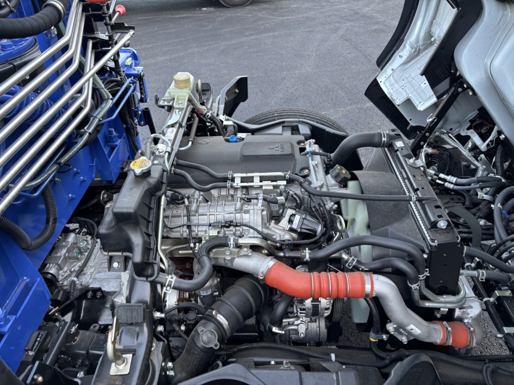 ワイドロング2.9t吊4段タダノラジコン未使用|中古トラックの販売・買取・査定のアイナビ