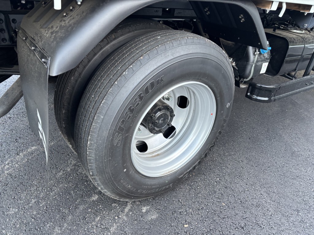 ワイドロング2.9t吊4段タダノラジコン未使用|中古トラックの販売・買取・査定のアイナビ