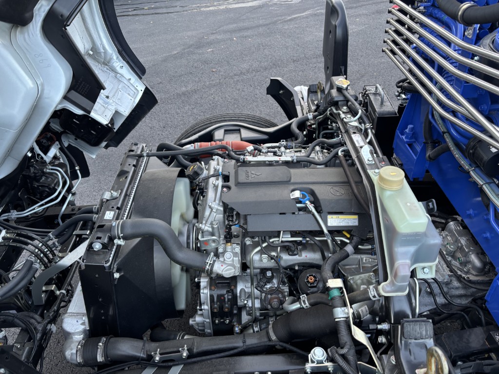 ワイドロング2.9t吊4段タダノラジコン未使用|中古トラックの販売・買取・査定のアイナビ