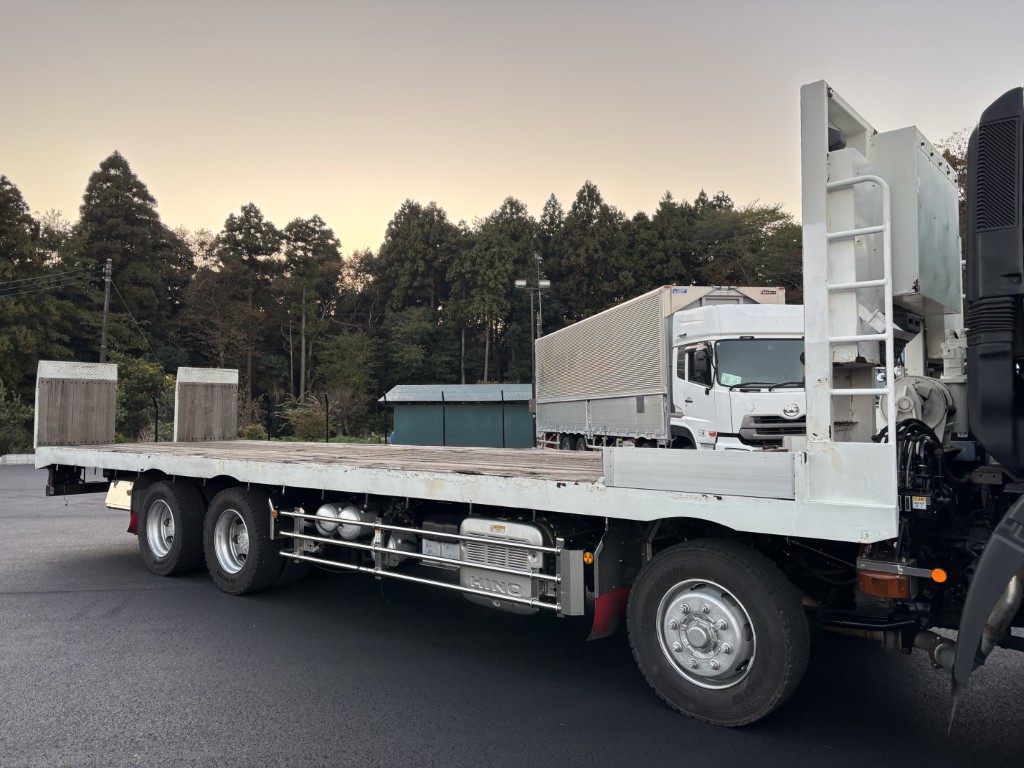 セーフティーローダー4軸低床エアサスウインチラジコン|中古トラックの販売・買取・査定のアイナビ