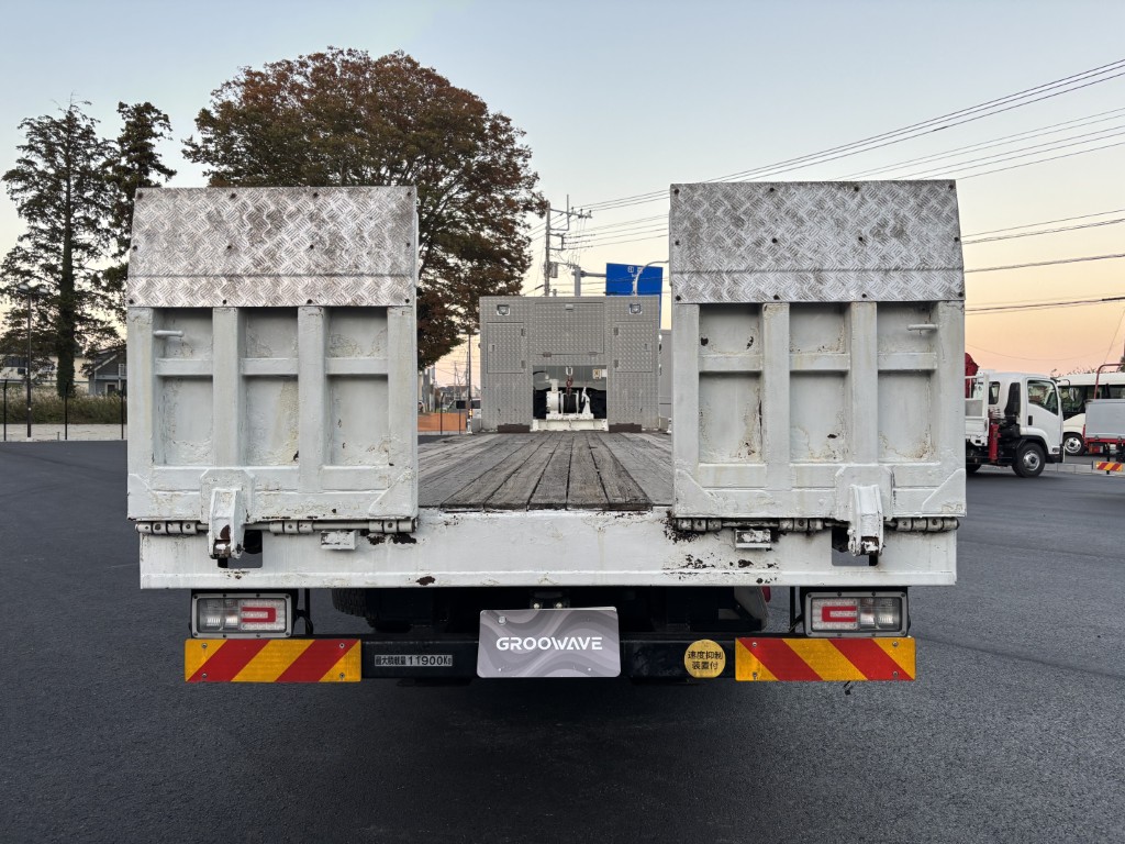 セーフティーローダー4軸低床エアサスウインチラジコン|中古トラックの販売・買取・査定のアイナビ