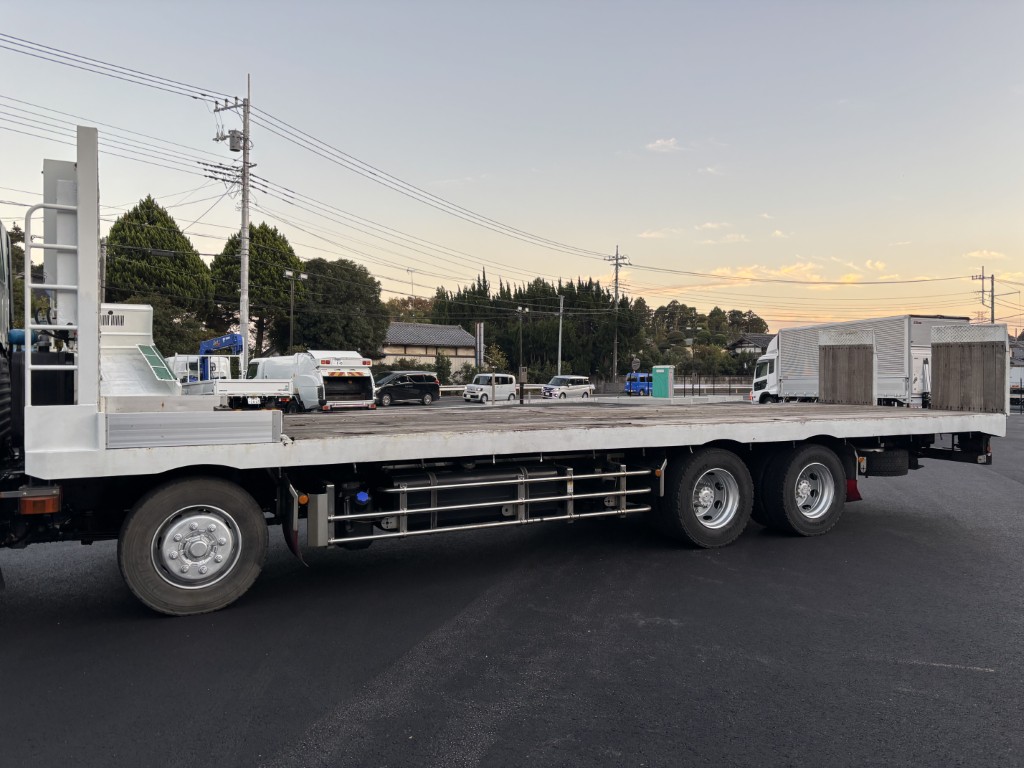 セーフティーローダー4軸低床エアサスウインチラジコン|中古トラックの販売・買取・査定のアイナビ