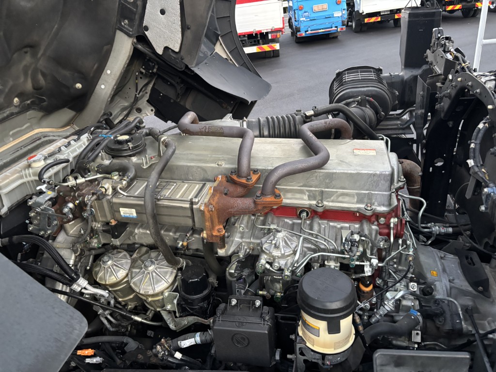 セーフティーローダー4軸低床エアサスウインチラジコン|中古トラックの販売・買取・査定のアイナビ