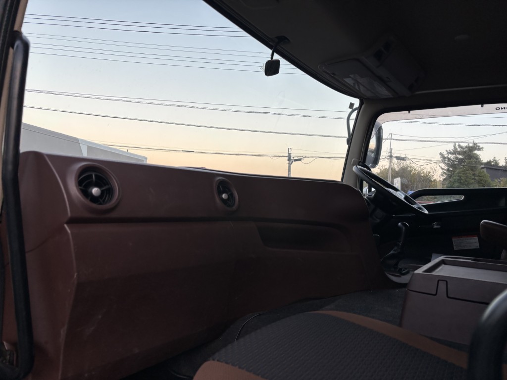 セーフティーローダー4軸低床エアサスウインチラジコン|中古トラックの販売・買取・査定のアイナビ