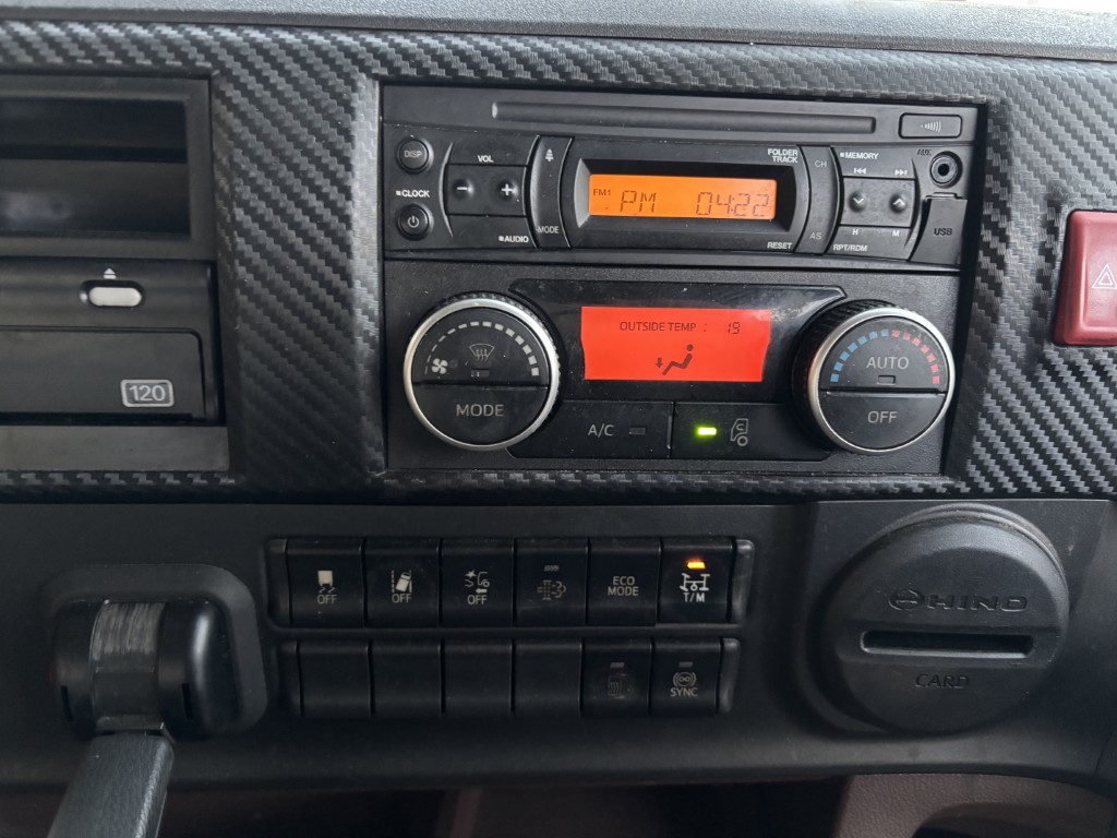 セーフティーローダー4軸低床エアサスウインチラジコン|中古トラックの販売・買取・査定のアイナビ