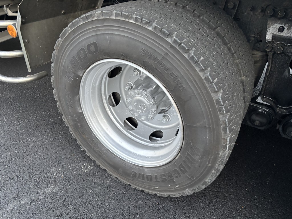 セーフティーローダー4軸低床エアサスウインチラジコン|中古トラックの販売・買取・査定のアイナビ