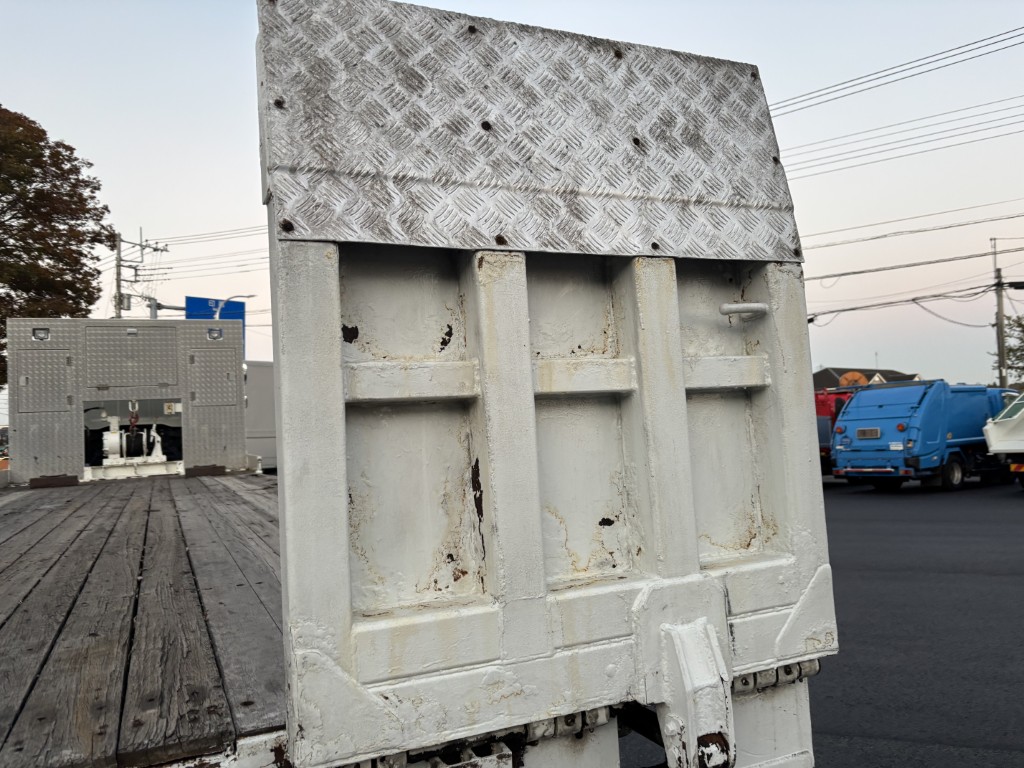 セーフティーローダー4軸低床エアサスウインチラジコン|中古トラックの販売・買取・査定のアイナビ