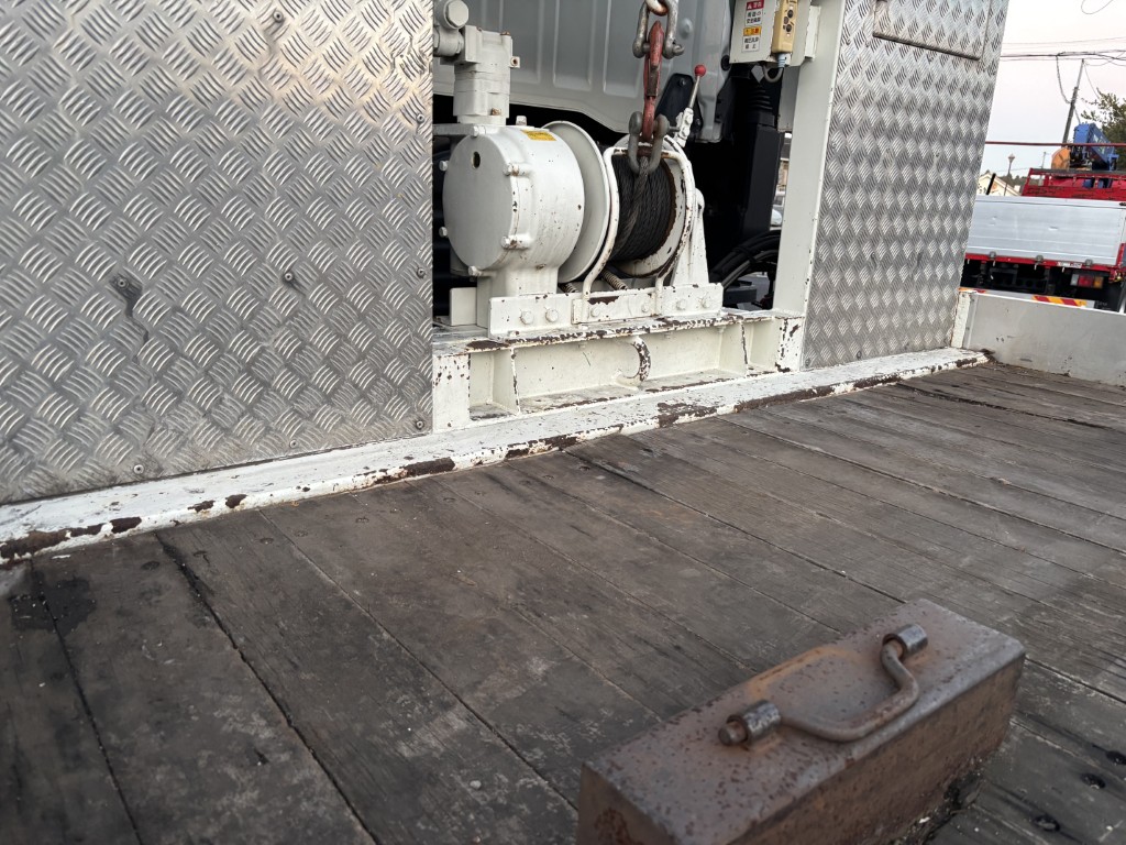 セーフティーローダー4軸低床エアサスウインチラジコン|中古トラックの販売・買取・査定のアイナビ