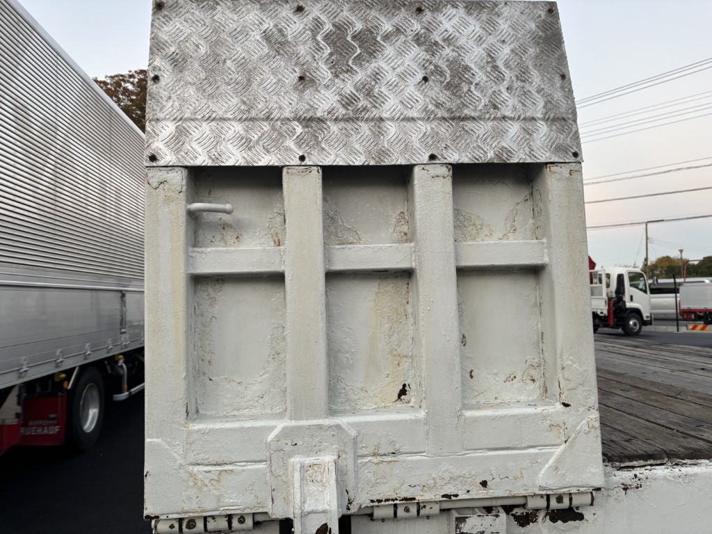 セーフティーローダー4軸低床エアサスウインチラジコン|中古トラックの販売・買取・査定のアイナビ