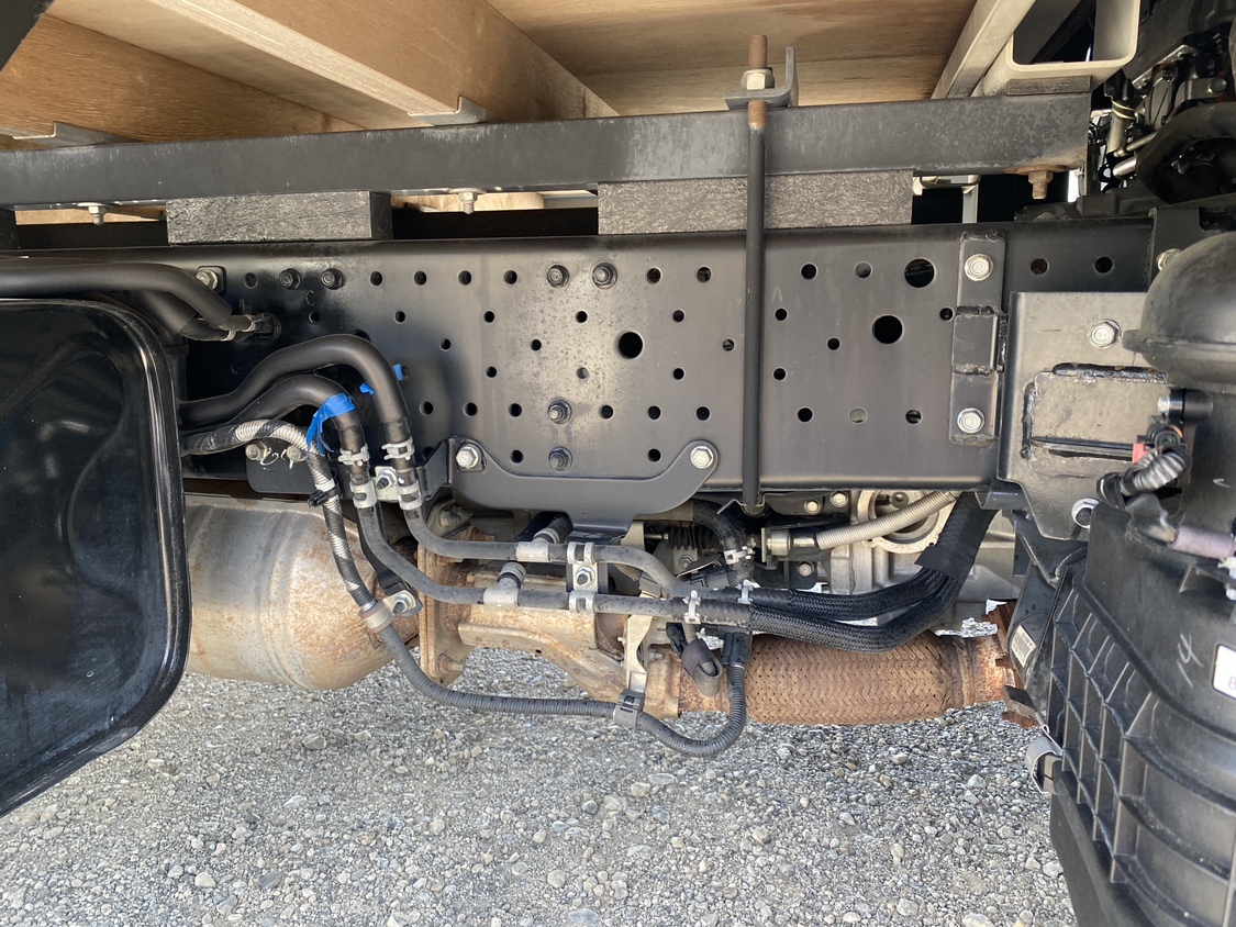 R元年式 超ロング5m平ボデー|中古トラックの販売・買取・査定のアイナビ