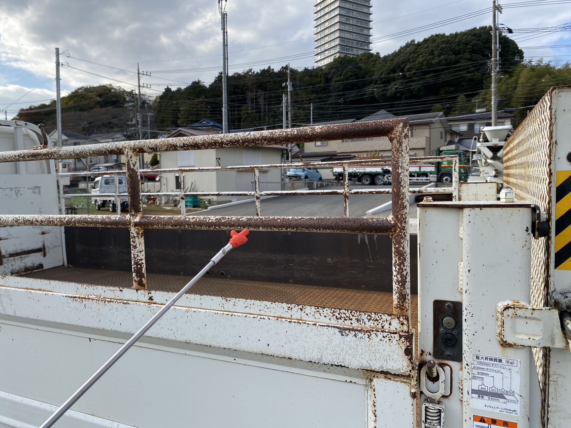 R元年式、デュトロ、ゲート付平ボデー|中古トラックの販売・買取・査定のアイナビ