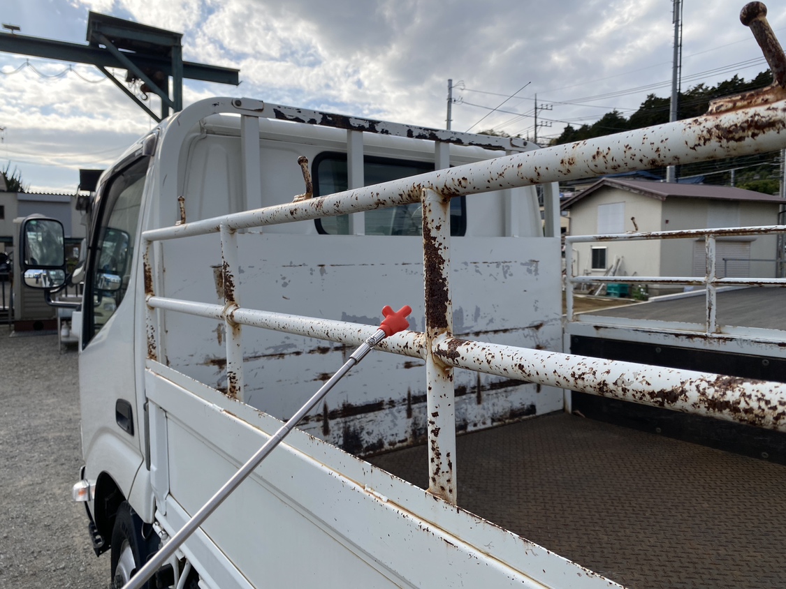 R元年式、デュトロ、ゲート付平ボデー|中古トラックの販売・買取・査定のアイナビ