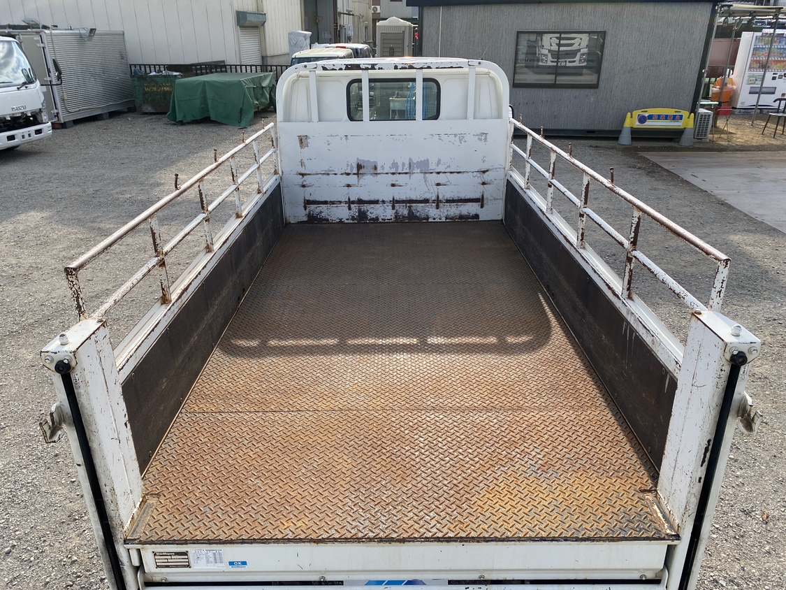 R元年式、デュトロ、ゲート付平ボデー|中古トラックの販売・買取・査定のアイナビ