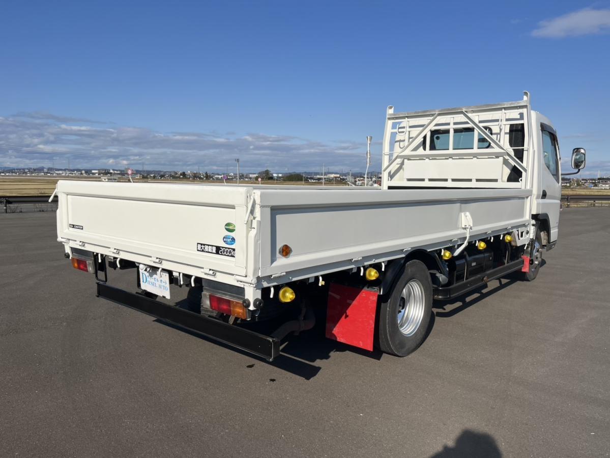 平成26年キャンターワイドロング平ボディー準中型免許可|中古トラックの販売・買取・査定のアイナビ