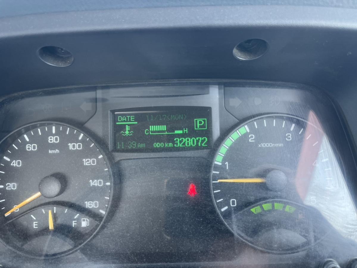 平成26年キャンターワイドロング平ボディー準中型免許可|中古トラックの販売・買取・査定のアイナビ