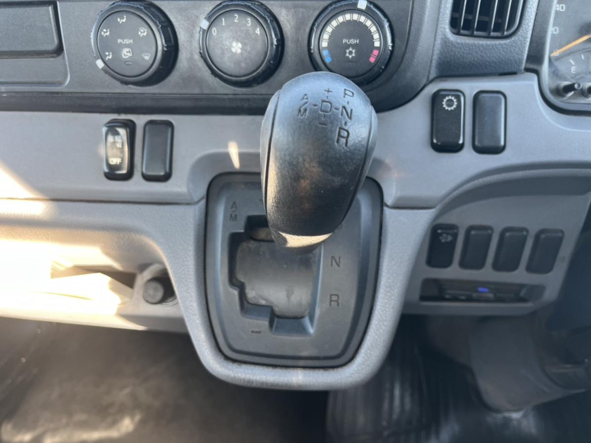 平成26年キャンターワイドロング平ボディー準中型免許可|中古トラックの販売・買取・査定のアイナビ