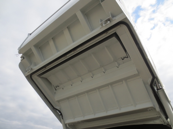 三菱キャンタープレスパッカー|中古トラックの販売・買取・査定のアイナビ