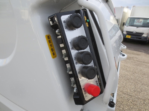 三菱キャンタープレスパッカー|中古トラックの販売・買取・査定のアイナビ