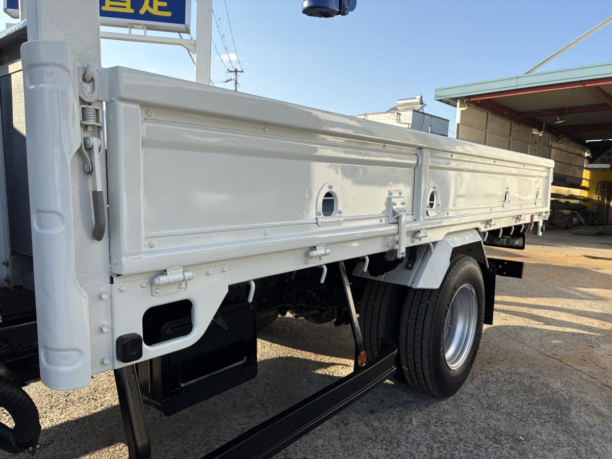 H25デュトロ2t平ボディ 3段クレーン|中古トラックの販売・買取・査定のアイナビ