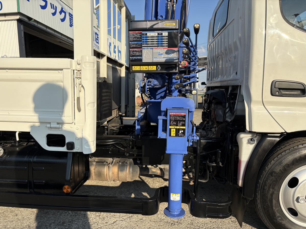 H25デュトロ2t平ボディ 3段クレーン|中古トラックの販売・買取・査定のアイナビ