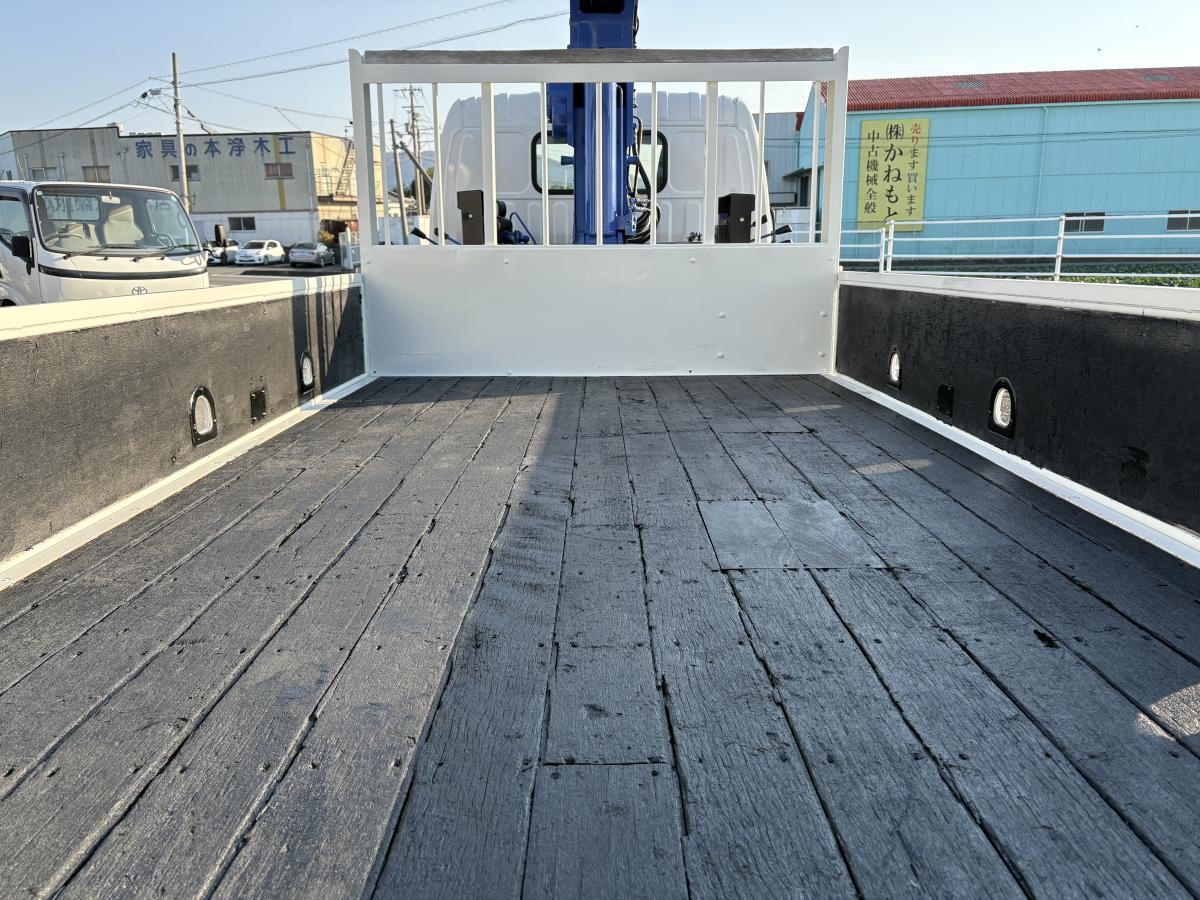 H25デュトロ2t平ボディ 3段クレーン|中古トラックの販売・買取・査定のアイナビ