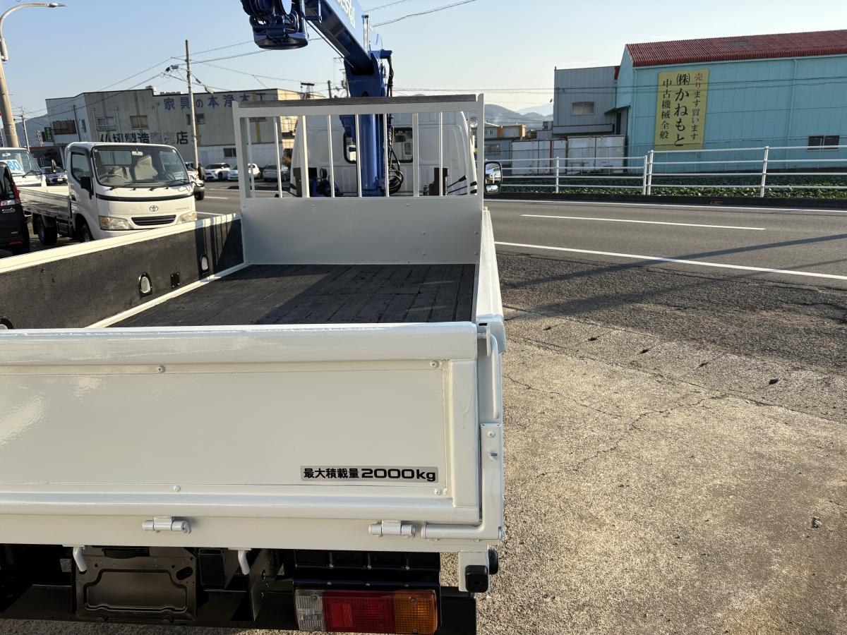 H25デュトロ2t平ボディ 3段クレーン|中古トラックの販売・買取・査定のアイナビ