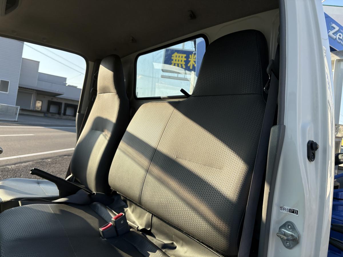 H25デュトロ2t平ボディ 3段クレーン|中古トラックの販売・買取・査定のアイナビ