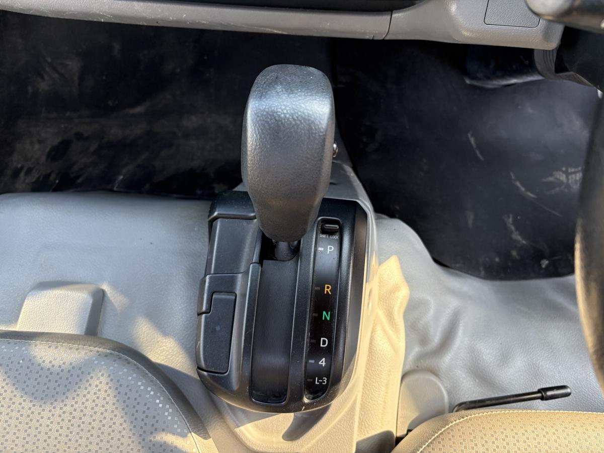 H25デュトロ2t平ボディ 3段クレーン|中古トラックの販売・買取・査定のアイナビ