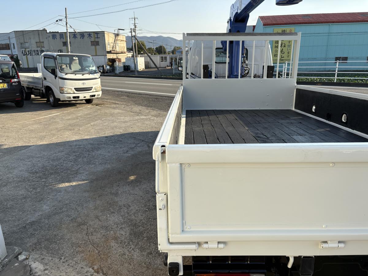 H25デュトロ2t平ボディ 3段クレーン|中古トラックの販売・買取・査定のアイナビ