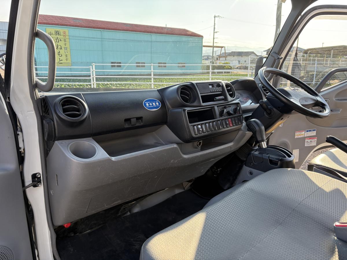 H25デュトロ2t平ボディ 3段クレーン|中古トラックの販売・買取・査定のアイナビ