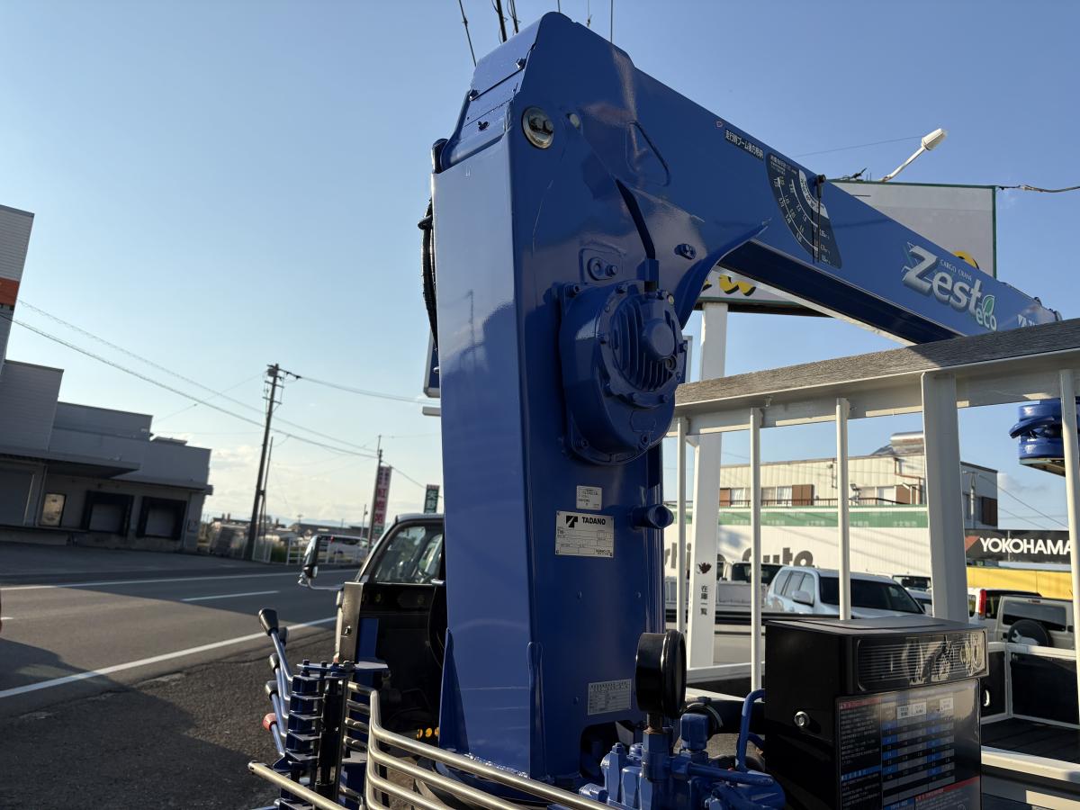 H25デュトロ2t平ボディ 3段クレーン|中古トラックの販売・買取・査定のアイナビ