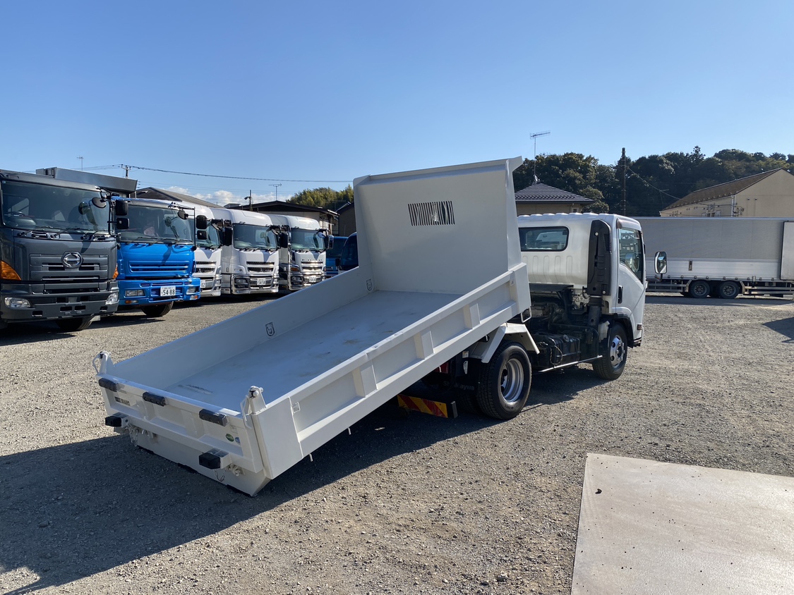 H29年式、エルフ、ワイド、ローダーダンプ、増トン仕様|中古トラックの販売・買取・査定のアイナビ