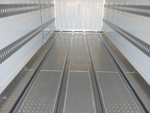 日野 令和7年式 冷凍バン格納ゲート|中古トラックの販売・買取・査定のアイナビ